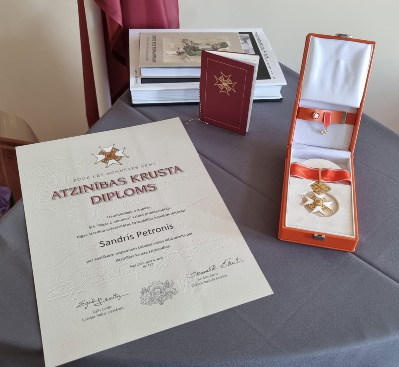 Apbalvojums Atzinības krusts