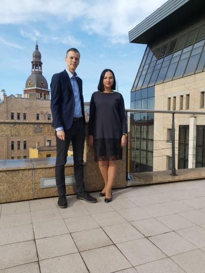 Mājokļu un vides komitejas priekšsēdētāja vietnieki Selīna Vancāne un Uģis Rotbergs. 