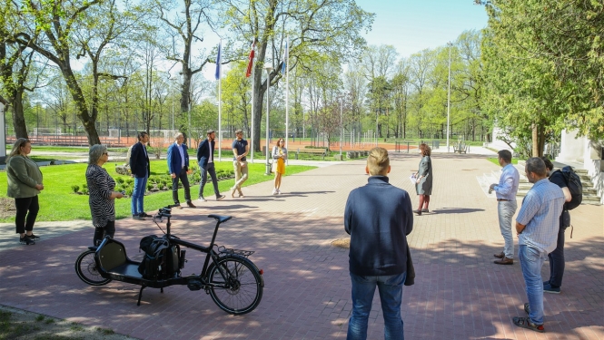 O.Pulks un Bieriņu apkaimes attīstības biedrības pārstāvji