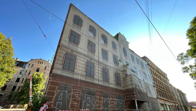 Ēka Pētersalas ielā