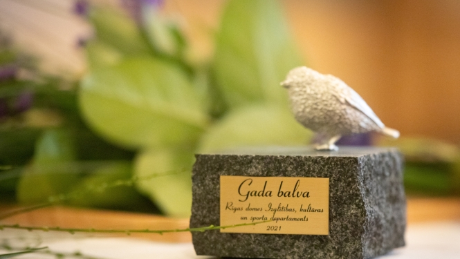 Balva Baltais zvirbulis