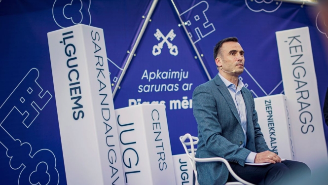 Mērs piedalās tikšanās ar apkaimju iedzīvotājiem