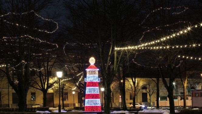 Neatkarības laukums