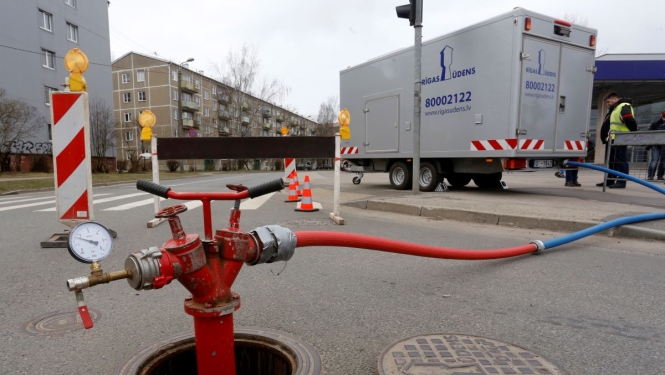 Ūdens vadu skološana