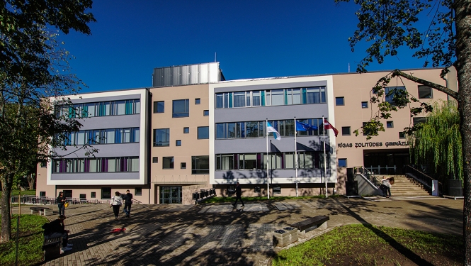 Rīgas Zolitūdes ģimnāzijas ēka