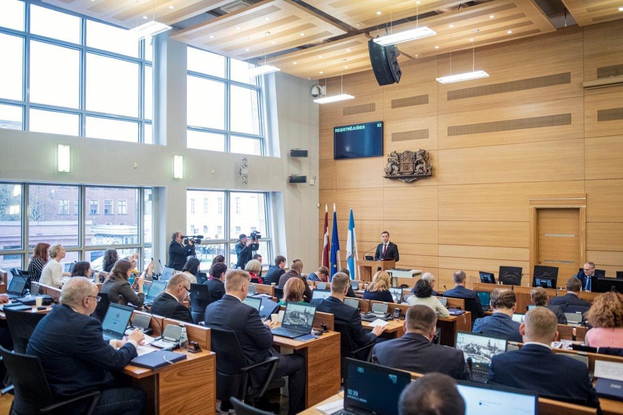 Rīgas domes deputāti sēdē