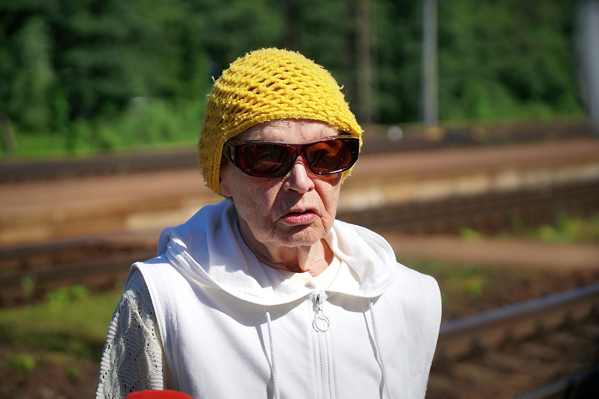 Rīgas domes priekšsēdētājs Mārtiņš Staķis tiekas ar savulaik noziedzīgi deportētajiem cilvēkiem, kuri dalās ar atmiņām