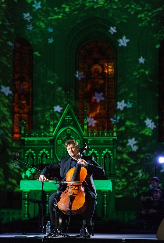 Koncertā čellists Valters Pūce