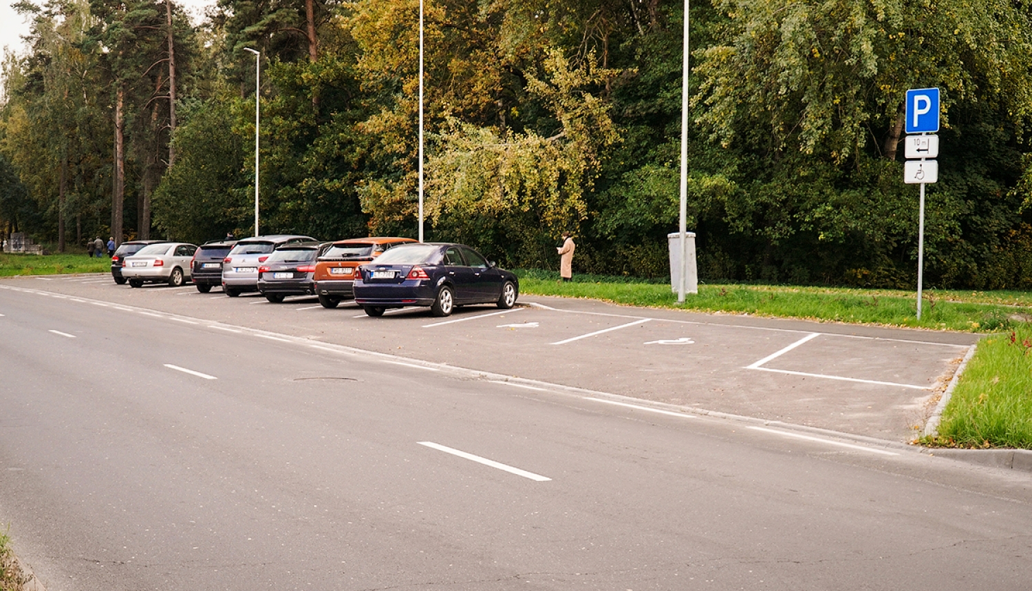 Automašīnas autostavvietā