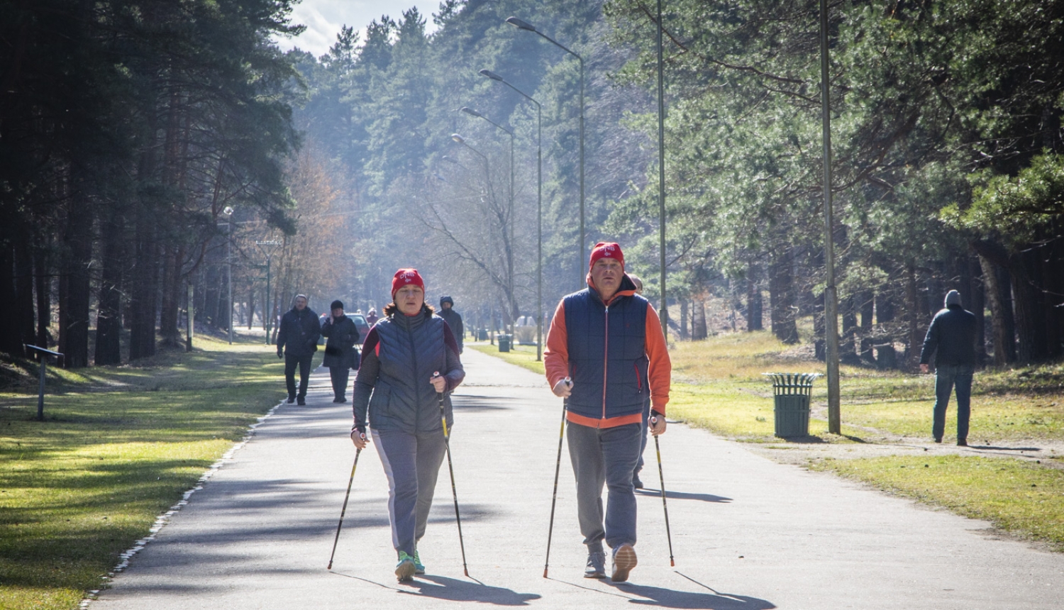 Nūjotāji Mežaparkā