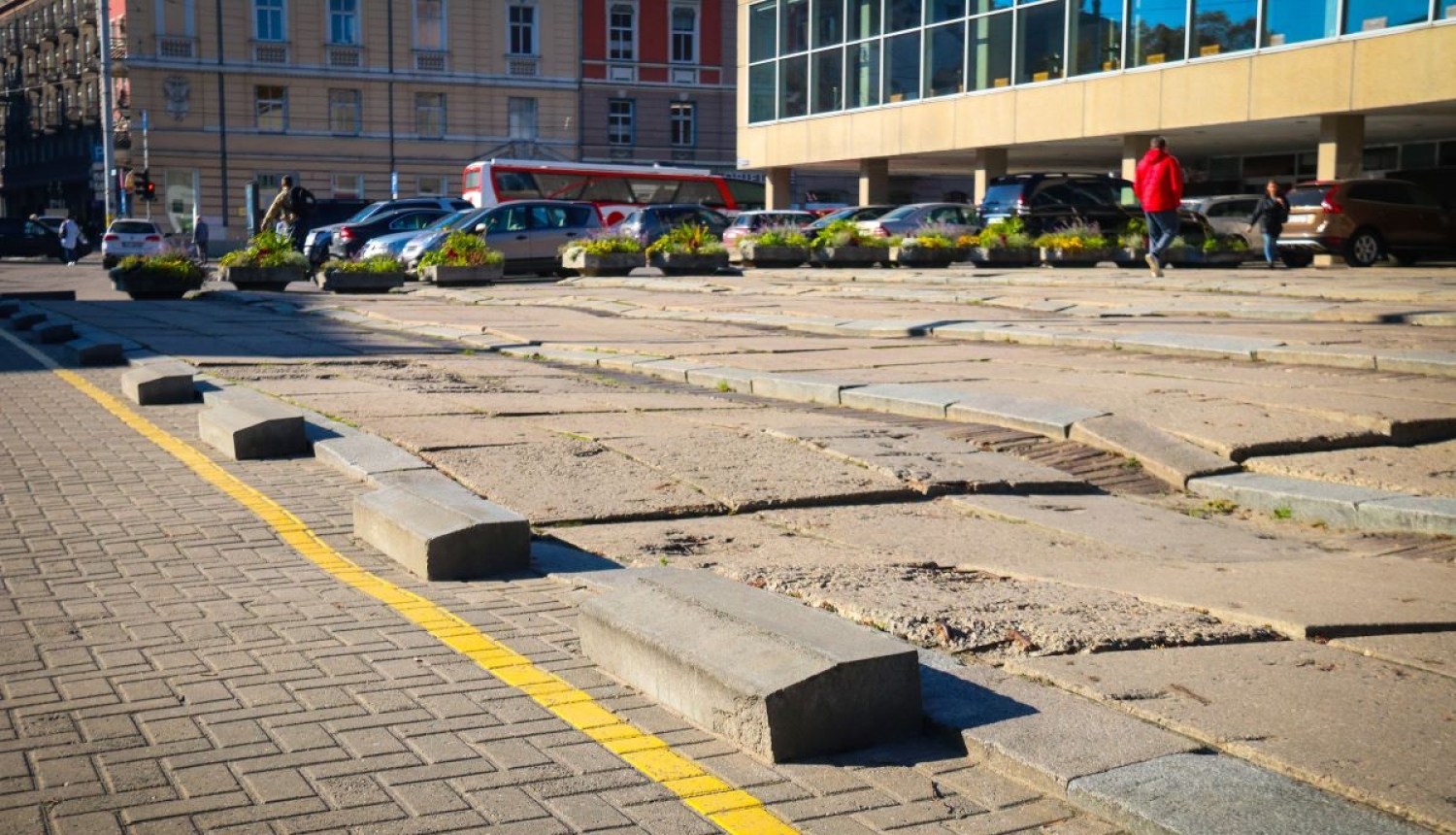 Dailes te;ātra skvērs