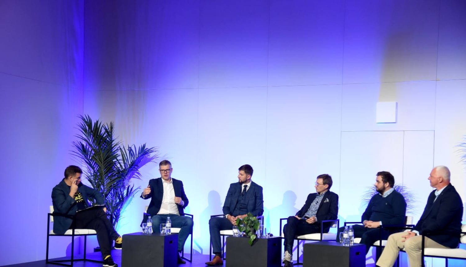 Diskusijas dalībnieki