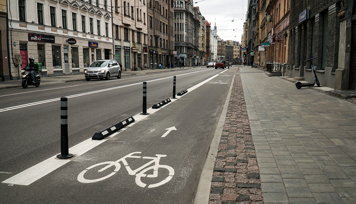 Aleksandra Čaka ielas velojosla