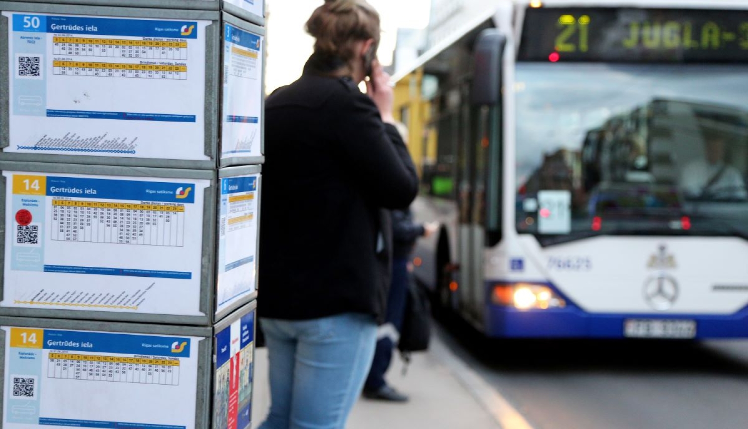 Sabiedriskā transporta pieturvieta