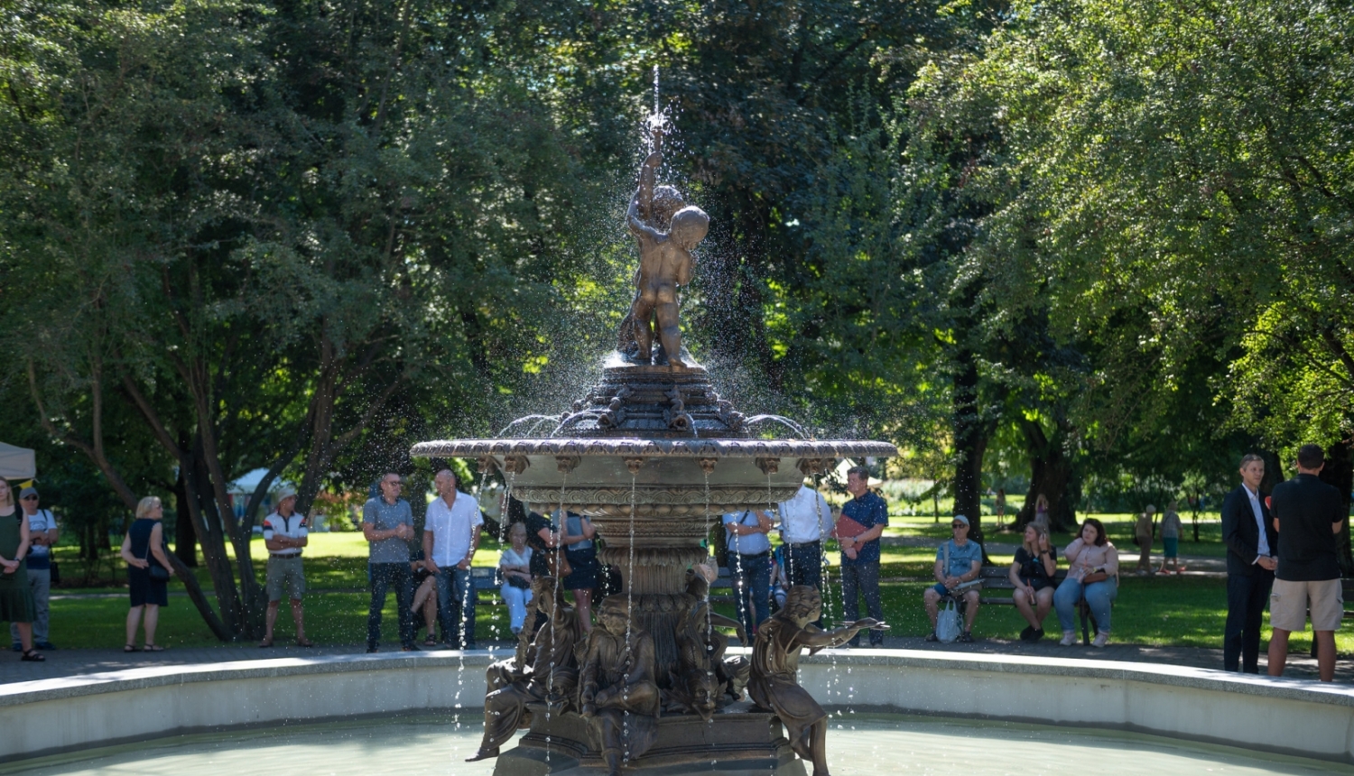 Strūklaka "Gadalaiki"