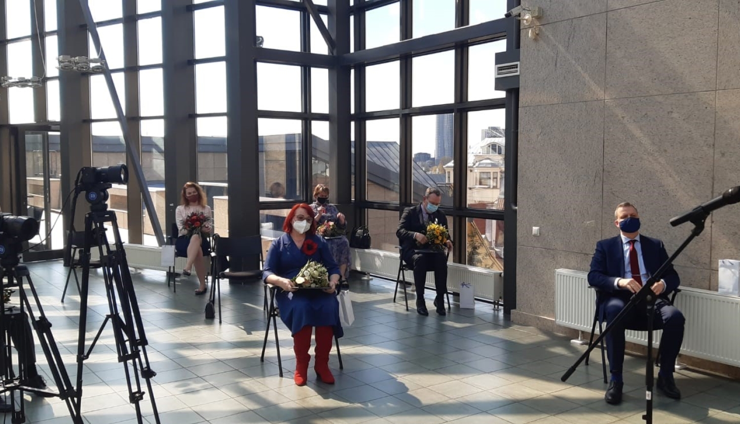 Sumina sociālās sistēmas darbiniekus