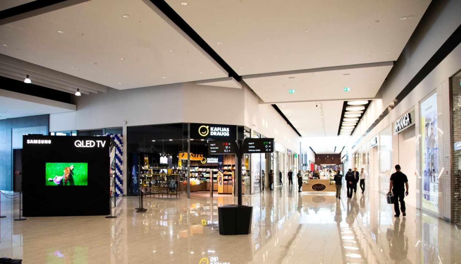 Tirdzniecības centra veikali