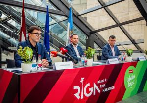 Preses konferencē informē par Rimi Rīgas maratonu