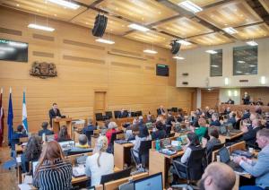 Rīgas domes deputāti sēdē