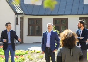 O.Pulks un Bieriņu apkaimes attīstības biedrības pārstāvji