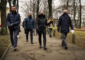 Apspriež gājēju drošības jautājumus Brasas apkaimē