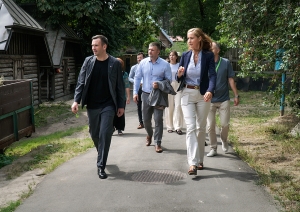 Rīgas domes vadība apmeklē Zooloģisko dārzu