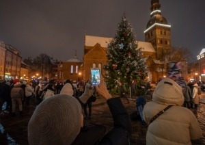 Ziemassvētku egle Doma laukumā
