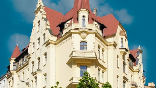 Ēka Alberta ielā 12, Rīgā