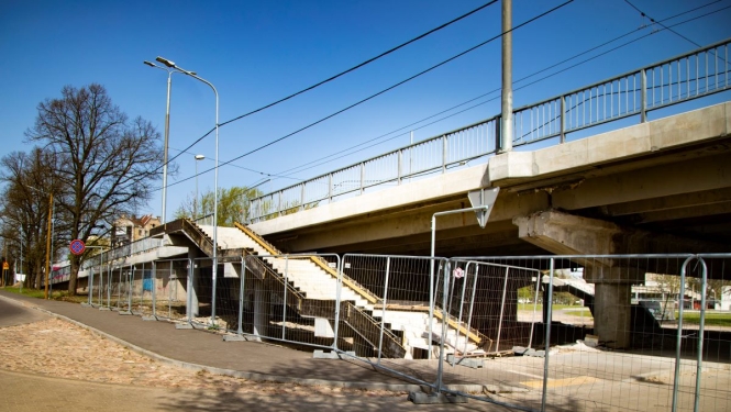 Remontē Deglava pārvadu