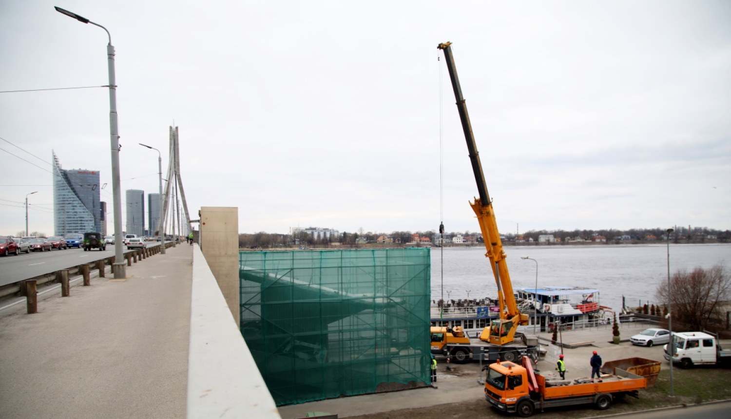 Remontē Vanšu tiltu